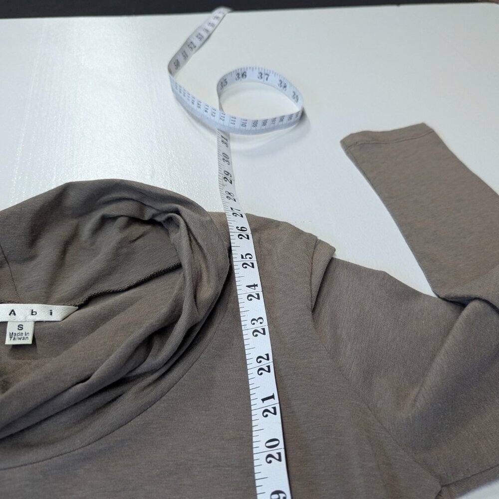 CAbi Size Small Mock Turtleneck in Light Brown - Picture 12 of 13